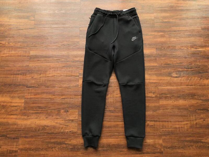 Nike Tech Fleece Black Set